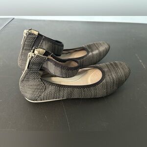 Aerosoles Spin Class Flat  Women's Ballet Flat With Ankle Strap Size 9